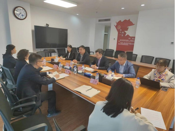 大華會計師事務(wù)所執(zhí)行總裁 楊晨輝博士到訪集團(tuán)